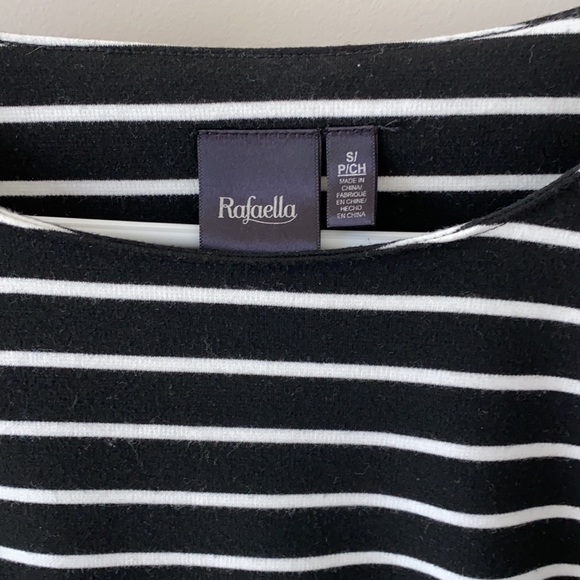 Stripe Ruffle Sleeve Top - Picture 2 of 3